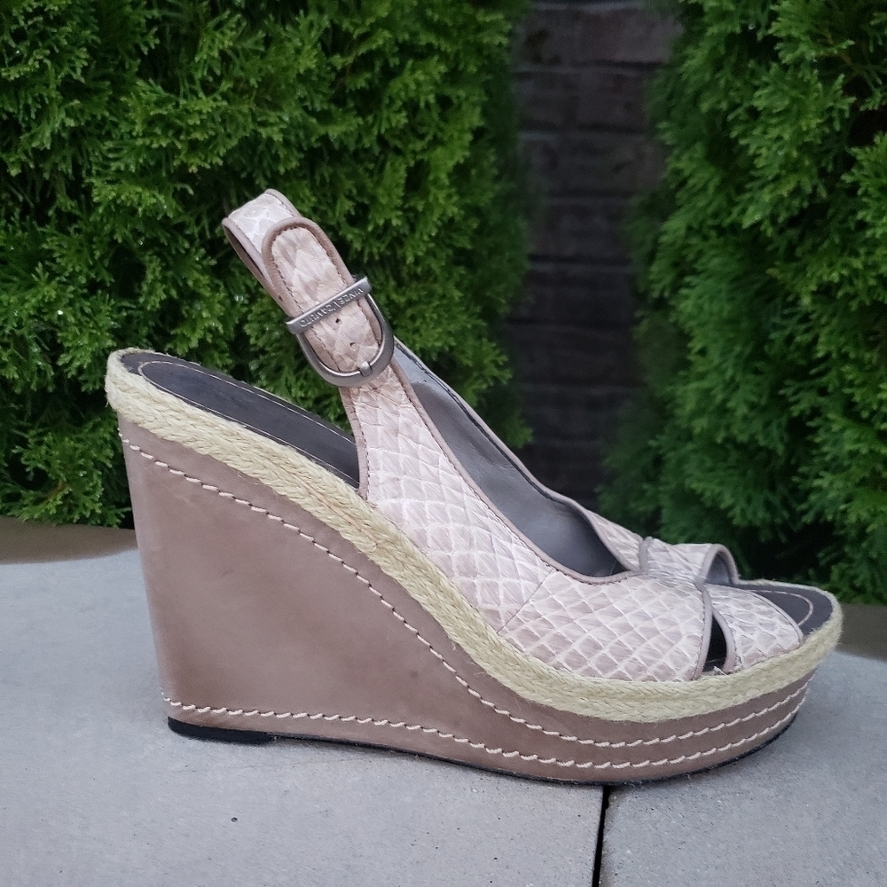 VINCE CAMUTO Scale Pattern Espadrille Wedge 9.5